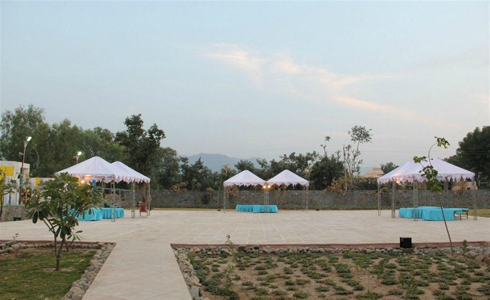 Mana Ranakpur Hotel Exterior photo